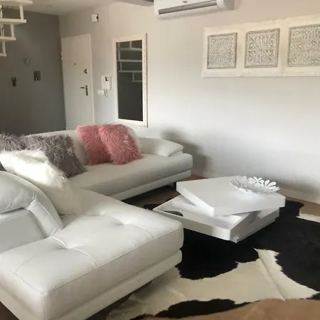 Сasa de vacaciones Maya's Luxury Nest *